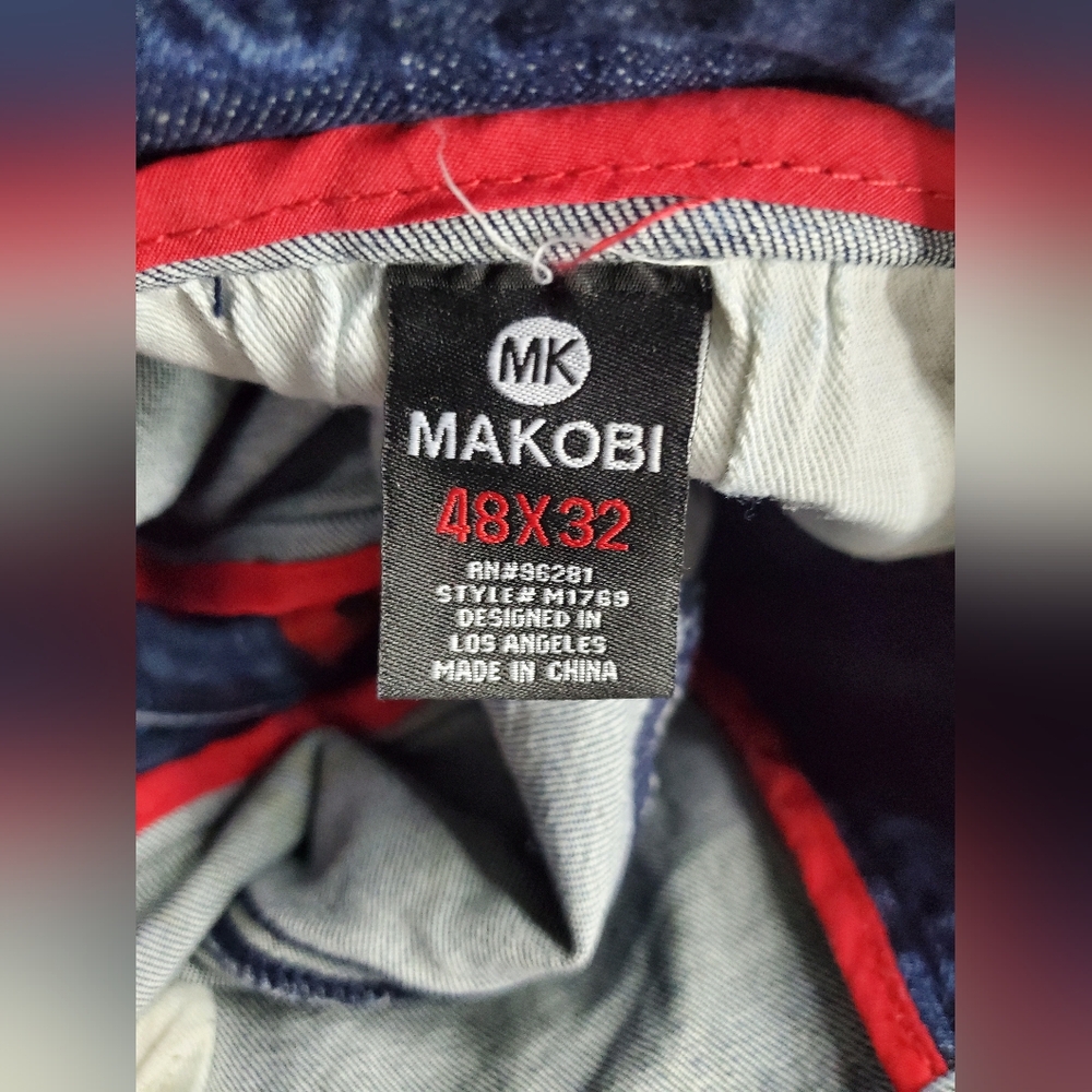 MAKOBI Distressed Blue Jeans Size 48x32 EUC - Picture 4 of 4